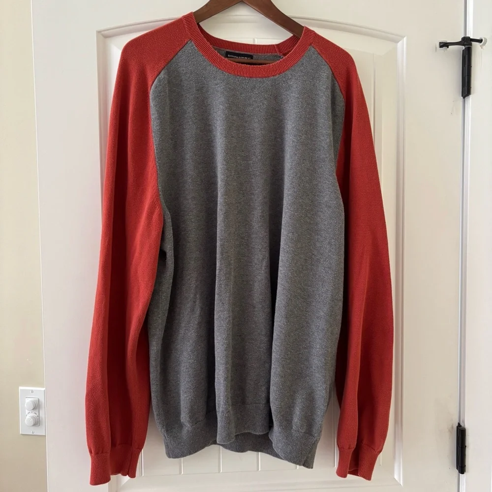 Vintage Banana Republic Gray and Red Crewneck Sweater